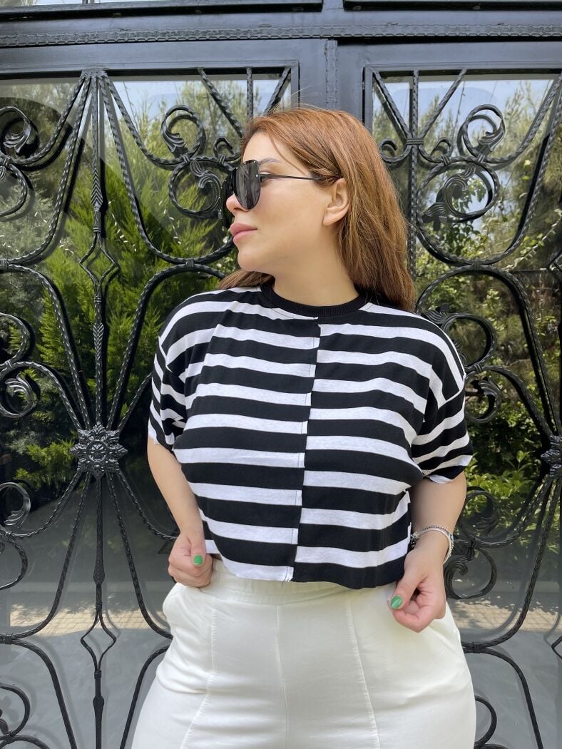 Çizgili Siyah Crop