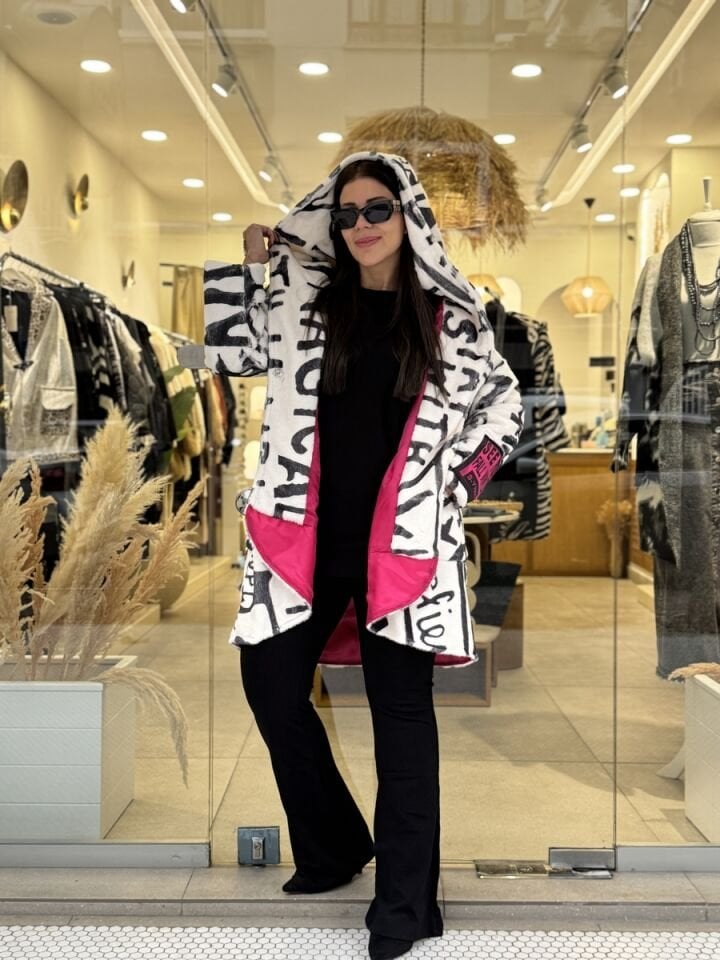 İÇİ PEMBE ASTARLI CEKET